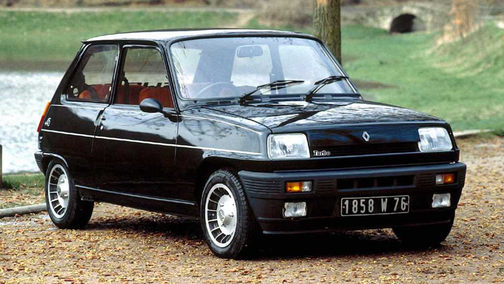 Renault 5 Turbo avec jantes façon réacteur d'avion