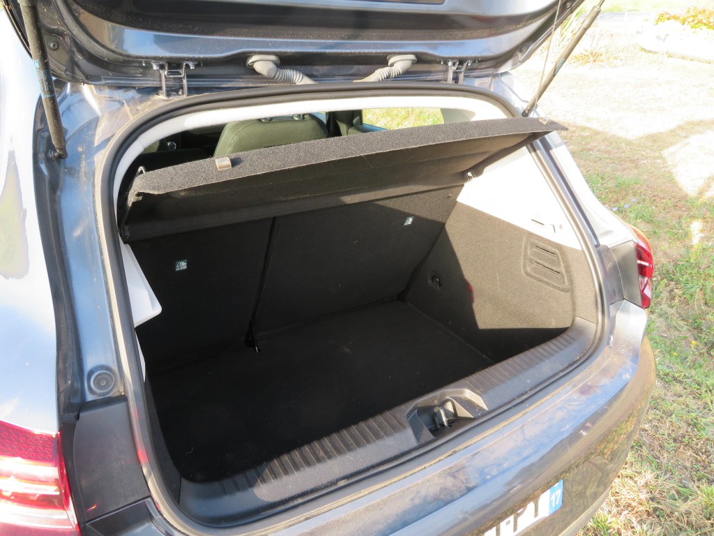 Taille coffre Renault Clio 5 1.5 dCi 100 business