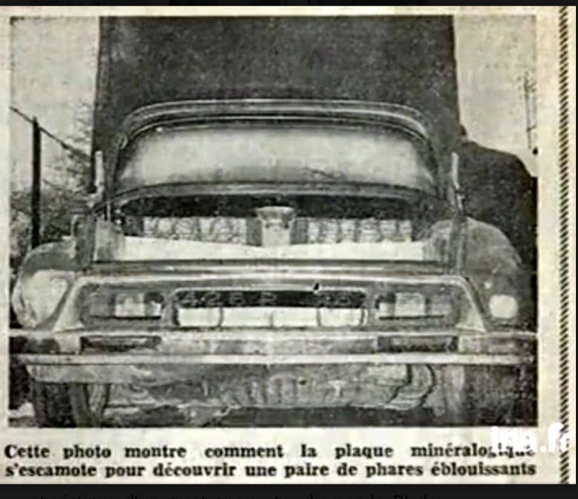 Article de presse sur la Citroën DS de Pierre Dubourg intégralement modifiée avec plaque escamotable et feux éblouissants.