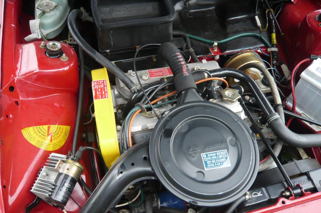 Moteur Fiat Ritmo Abarth 130 TC entièrement rénové.