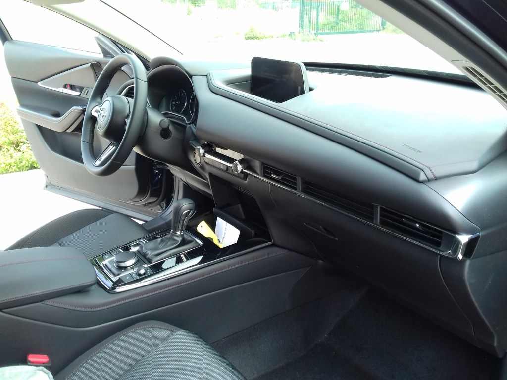 Intérieur Mazda CX-30 noir en finition Homura.