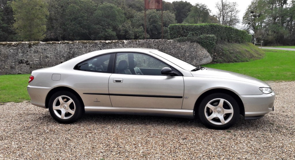 Peugeot 406 coupé : beauté&nbsp;intemporelle