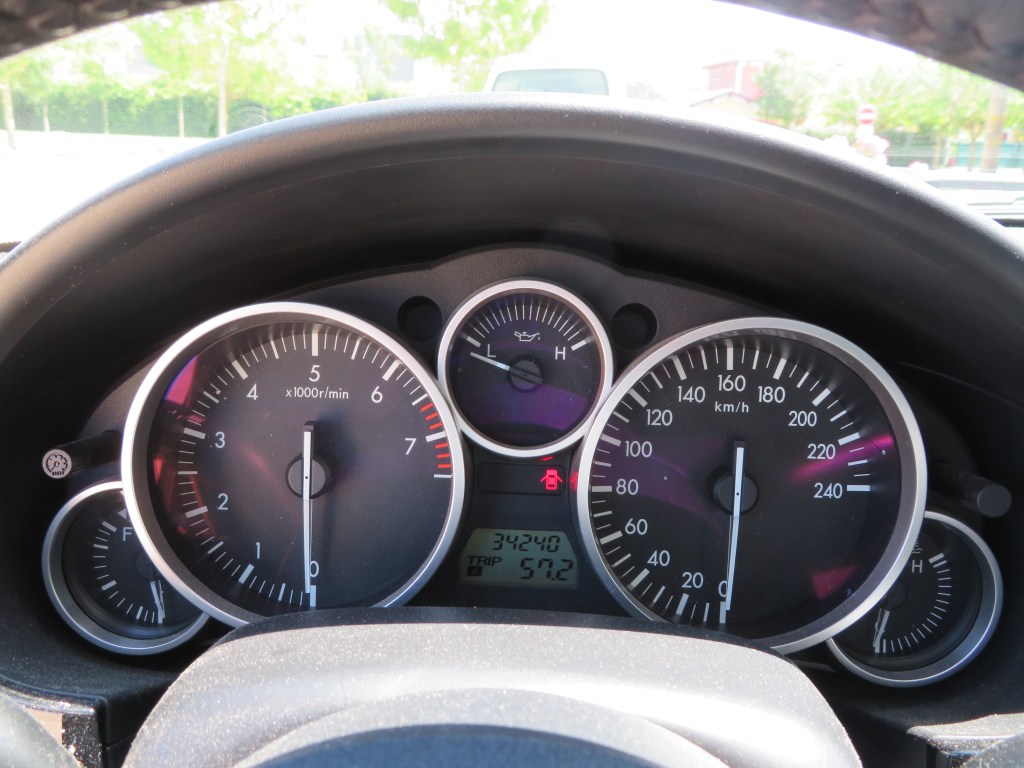 Tableau de bord complet Mazda MX-5 NC.