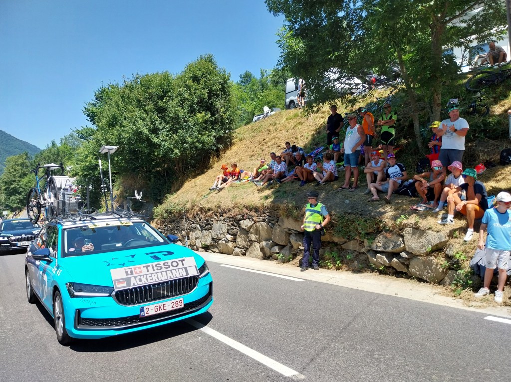 Skoda équipe Israel Premier Tech bleu Tour de France.