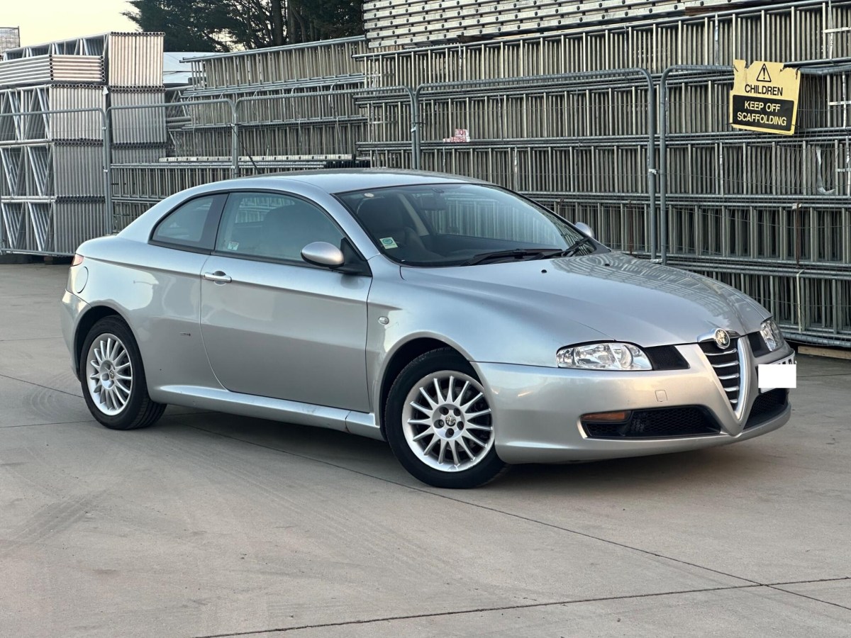 Alfa Roméo GT 3.2 V6 240 ch : le plaisir de l&rsquo;ultime&nbsp;Busso